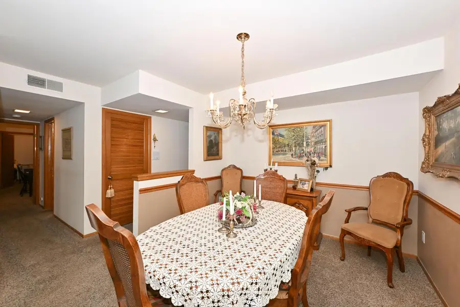 1730 W Green Tree ROAD #104, Glendale, WI 53209 - #2