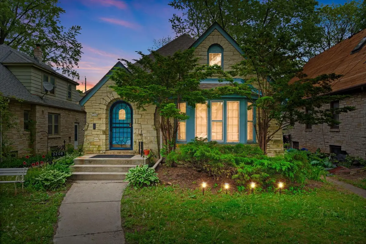 3208 N 50th STREET, Milwaukee, WI 53216 - #1