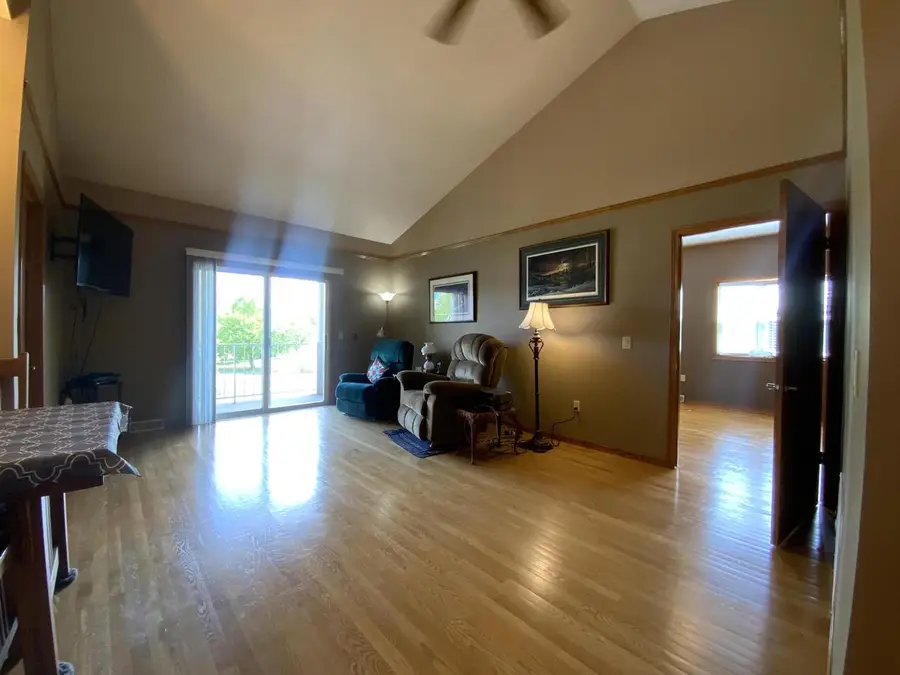 1807 Ridgeway DRIVE #38, De Pere, WI 54115 - #2
