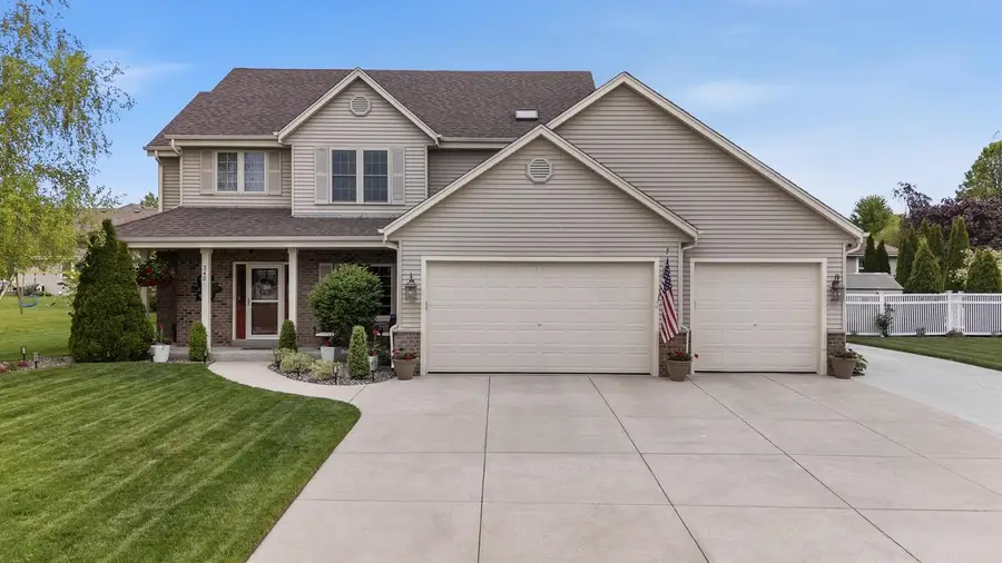 348 S Maple LANE, Saukville, WI 53080 - #2