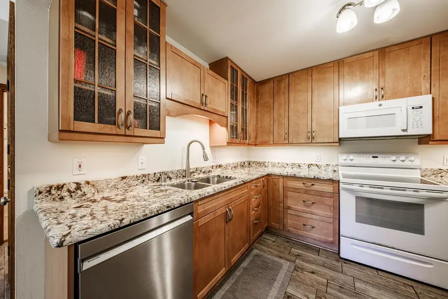 15035 Pomona ROAD, Brookfield, WI 53005 - #3