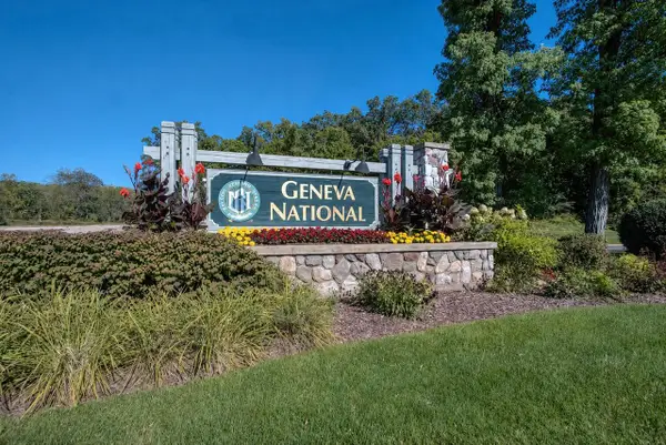 N 1345 GENEVA NATIONAL AVENUE #15-40, Lake Geneva, WI 53147