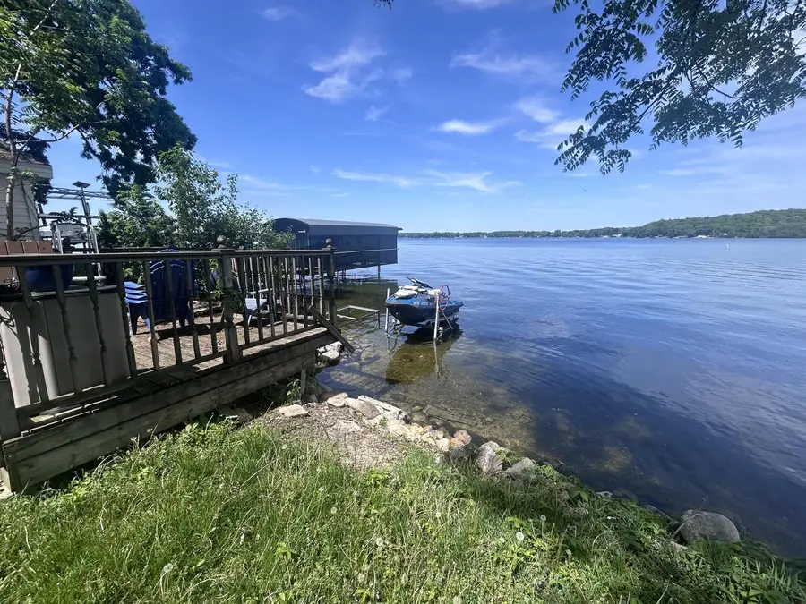 637 1st STREET, Delafield, WI 53018 - #2