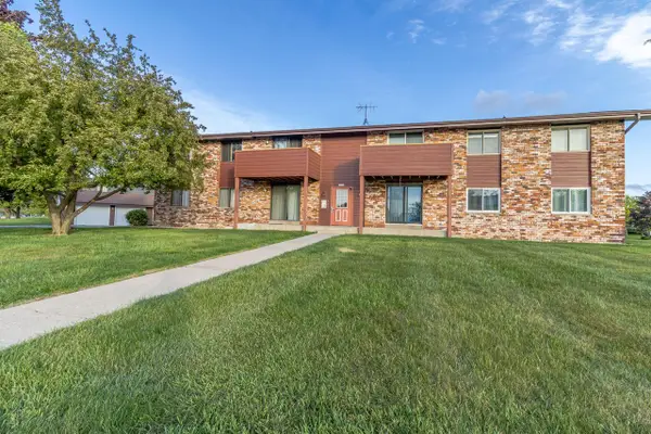 10345 W Whitnall Edge DRIVE #101, Franklin, WI 53132