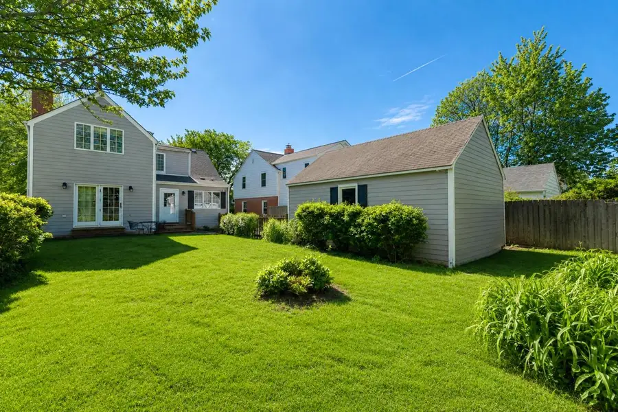 4943 N Diversey BOULEVARD, Whitefish Bay, WI 53217 - #2
