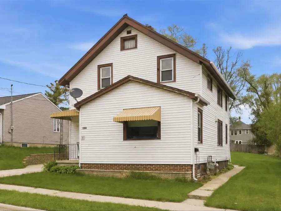 1012 Manila STREET, Manitowoc, WI 54220 - #2