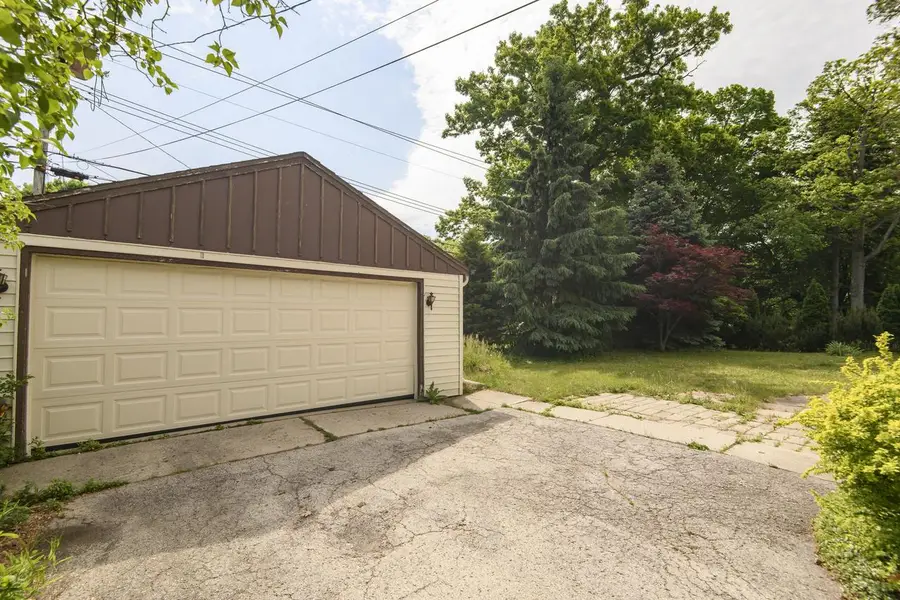 5212 S 20th STREET, Milwaukee, WI 53221 - #3
