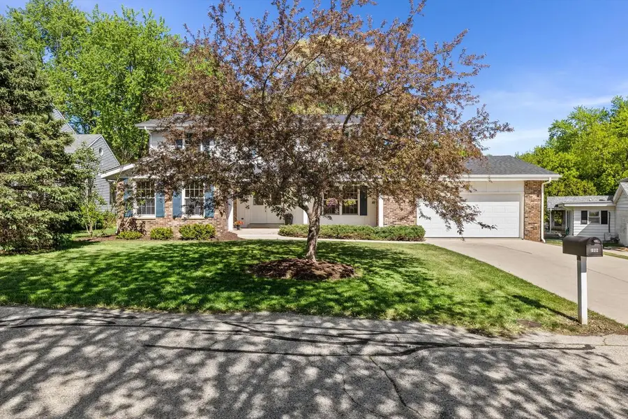 10312 N Versailles COURT, Mequon, WI 53092 - #3