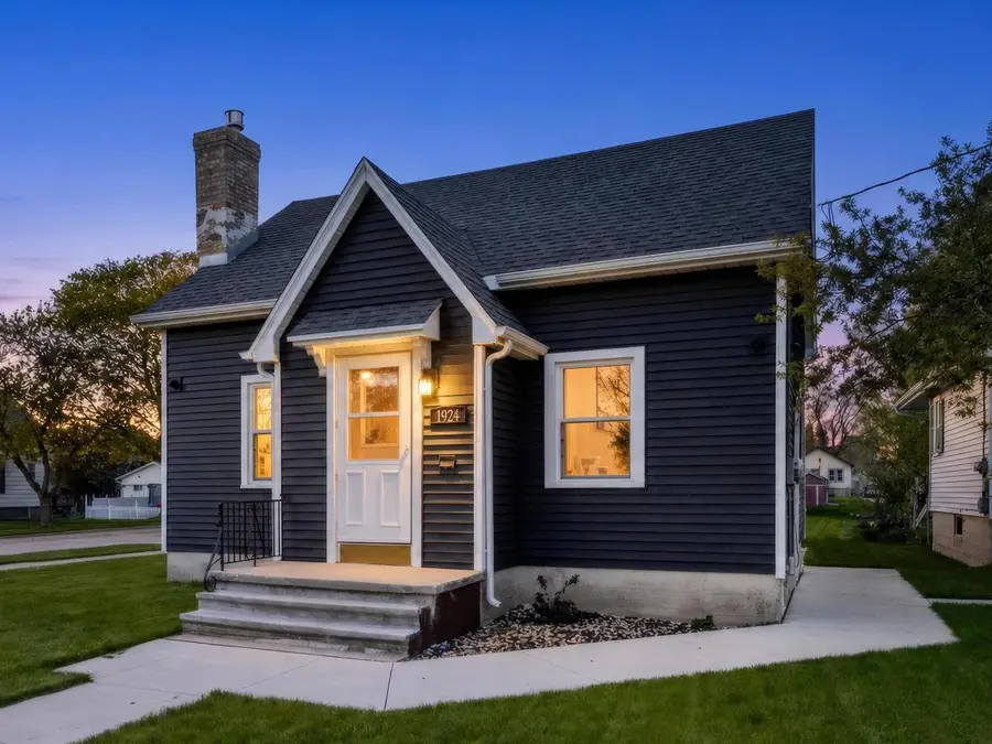 1924 24Th STREET, Two Rivers, WI 54241 - #3