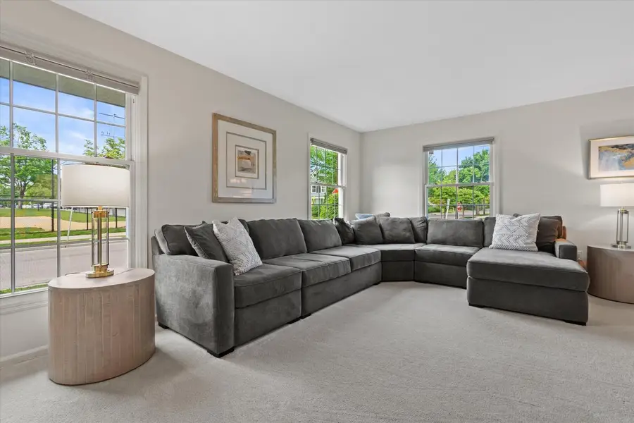 8905 W Meinecke AVENUE, Wauwatosa, WI 53226 - #3