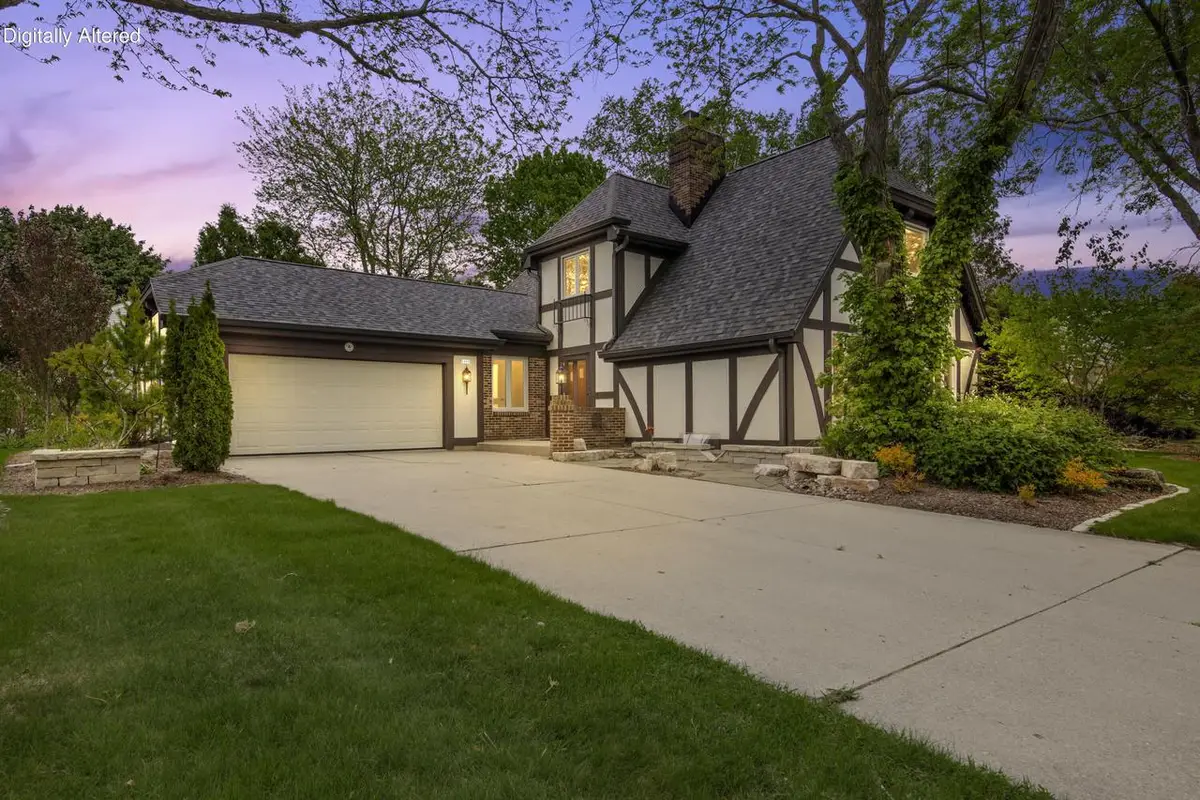 1908 Bobolink AVENUE, Grafton, WI 53024 - #1