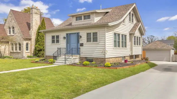 212 Fond du Lac AVENUE, Sheboygan Falls, WI 53085