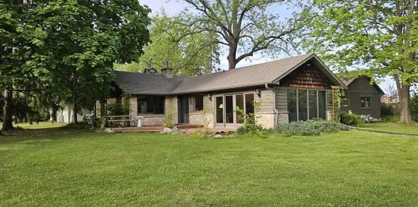29303 Evergreen DRIVE, Waterford, WI 53185