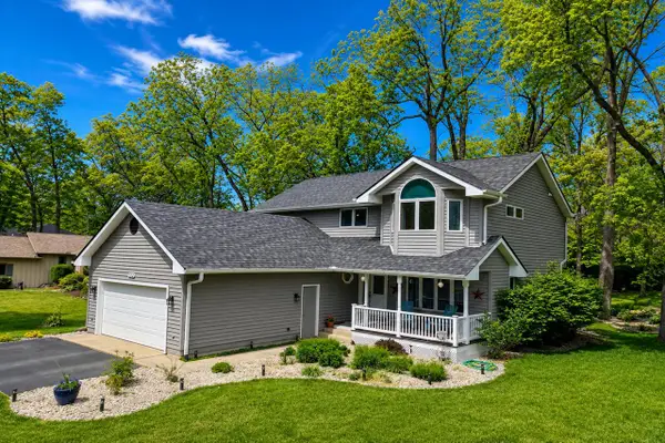 512 Wiswell DRIVE, Williams Bay, WI 53191