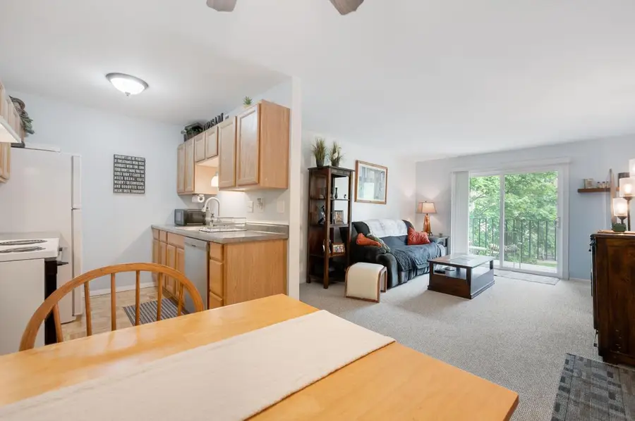 W170N11523 Armada DRIVE #14, Germantown, WI 53022 - #3