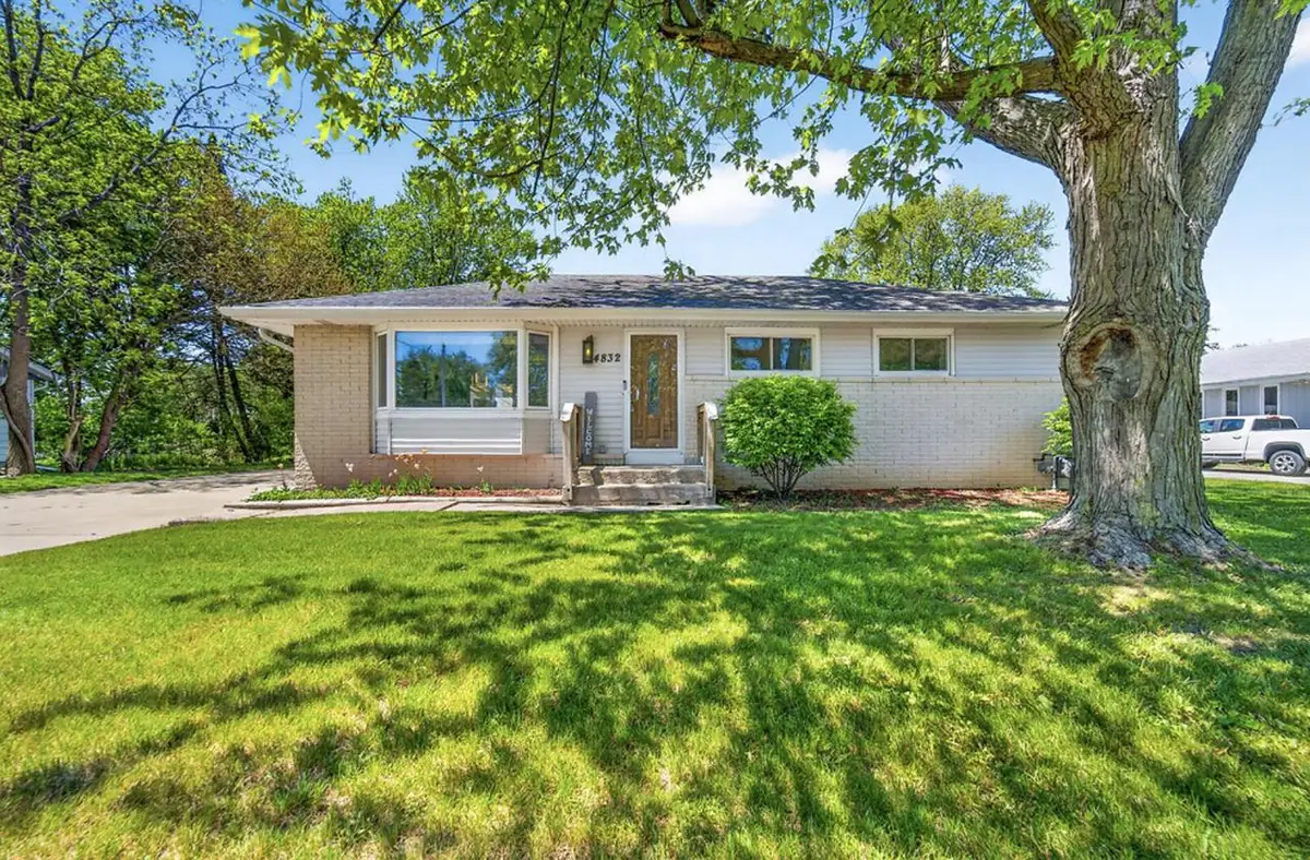 4832 Tanglewood AVENUE, Racine, WI 53402 - #1