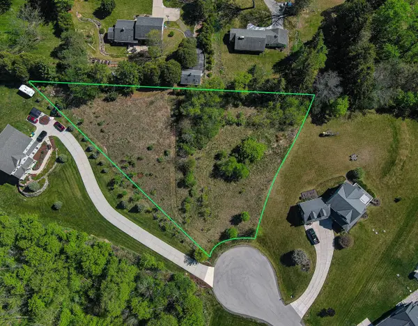 Lt5 S MANOR COURT, Germantown, WI 53022