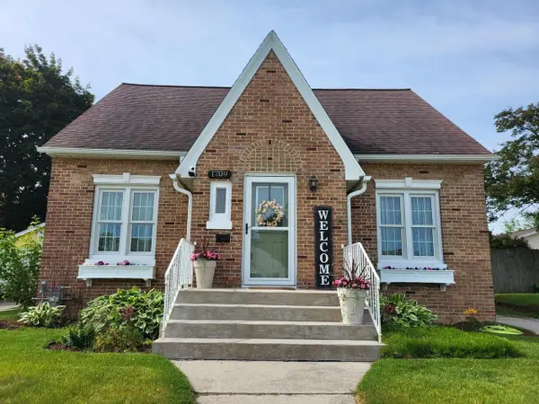 1709 Waldo BOULEVARD, Manitowoc, WI 54220