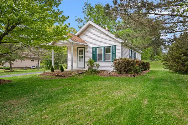 469 Meadowlark COURT, West Bend, WI 53090