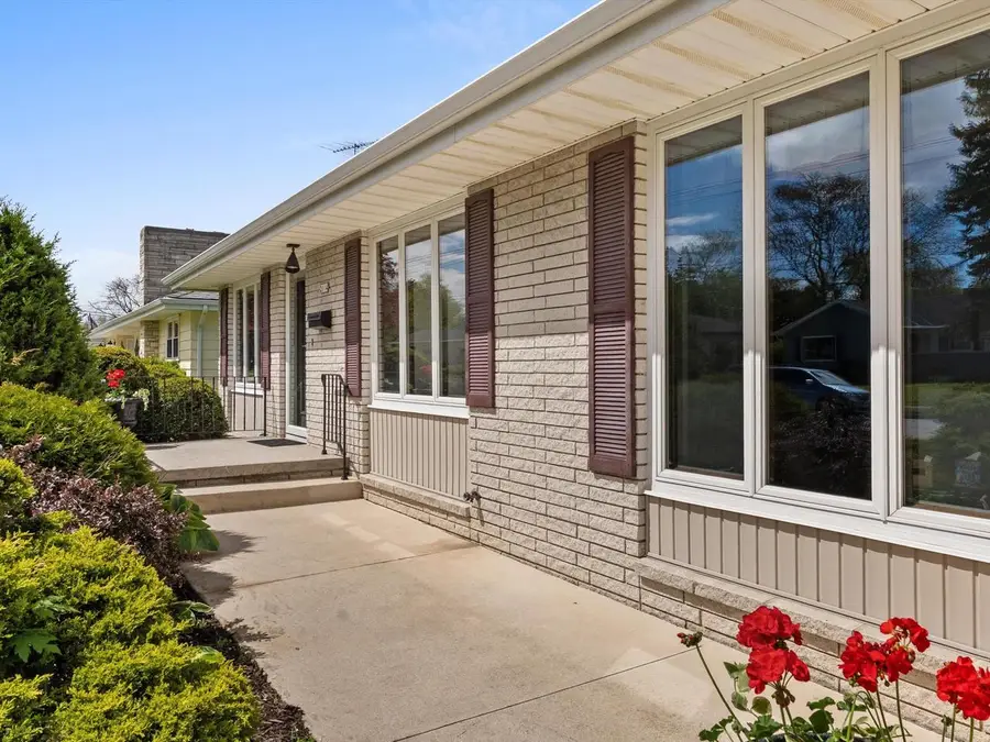 2014 Lexington DRIVE, Manitowoc, WI 54220 - #3
