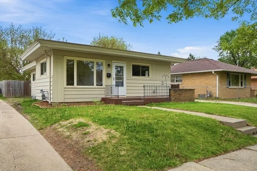 3220 S 72nd STREET, Milwaukee, WI 53219 - #2