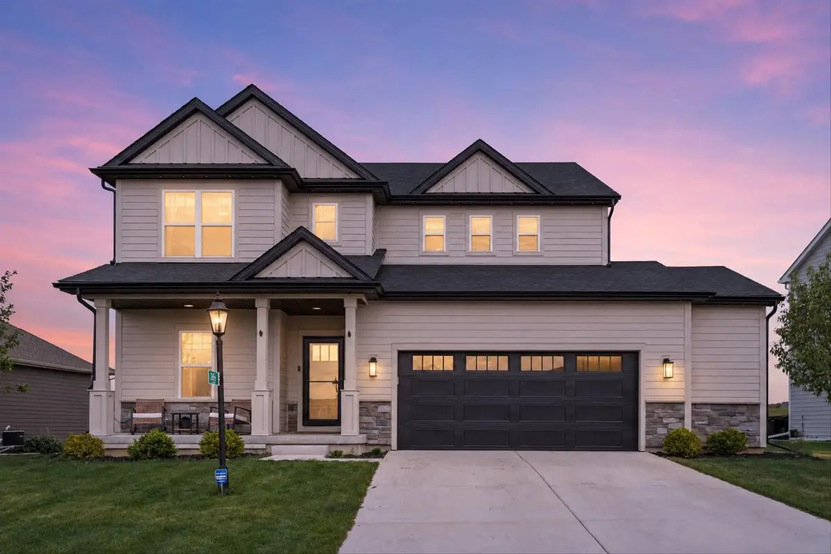 2906 Yahara DRIVE, Summit, WI 53066 - #1