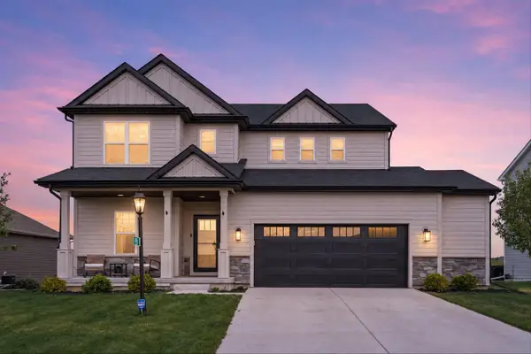 2906 Yahara DRIVE, Summit, WI 53066