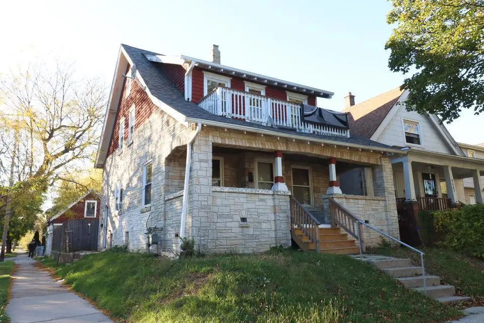 3201 N 39th STREET, Milwaukee, WI 53216 - #1