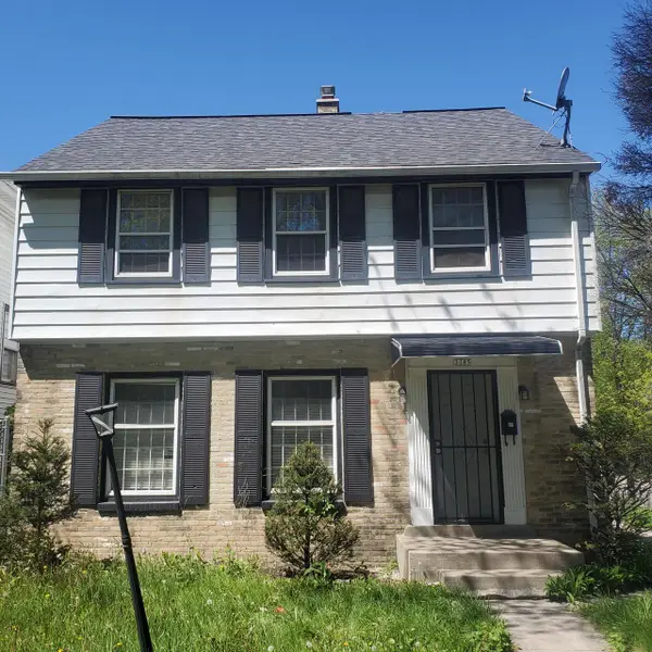 3385 N 37th STREET, Milwaukee, WI 53216