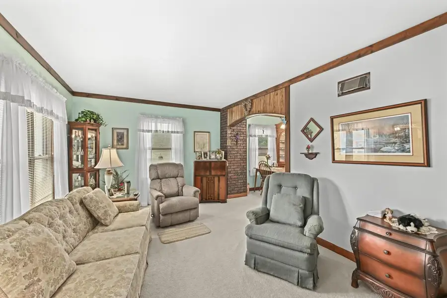 3664 S Whitnall AVENUE, Milwaukee, WI 53207 - #2