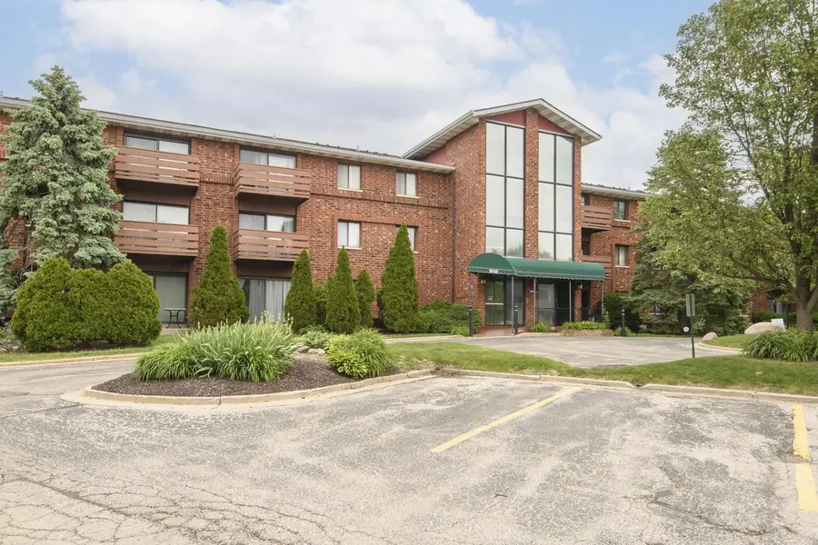 1618 S 115th UNIT 302 COURT, West Allis, WI 53214 - #2