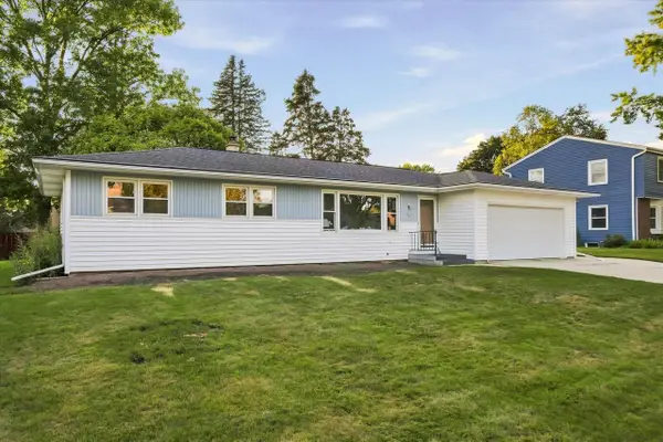 923 W Whitefish ROAD, Port Washington, WI 53074