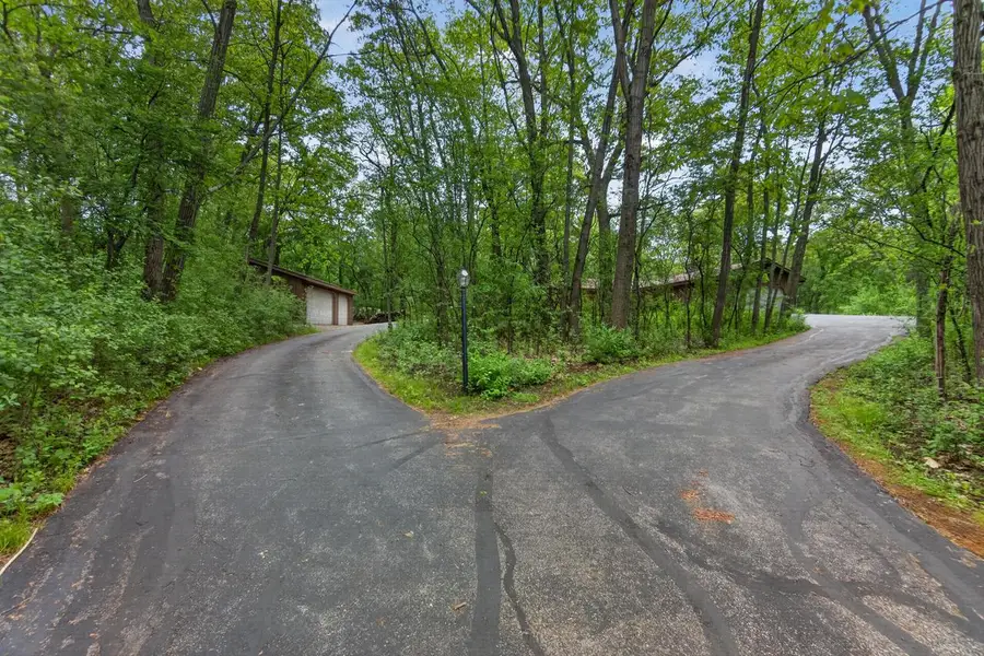 W284S3590 Grouse COURT, Waukesha, WI 53189 - #3