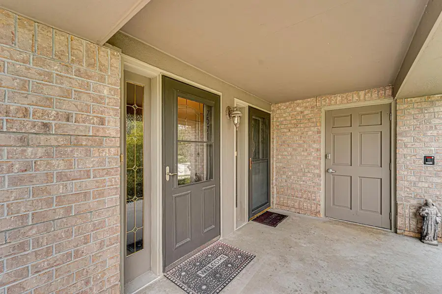 7571 W Tuckaway Pines CIRCLE, Franklin, WI 53132 - #2