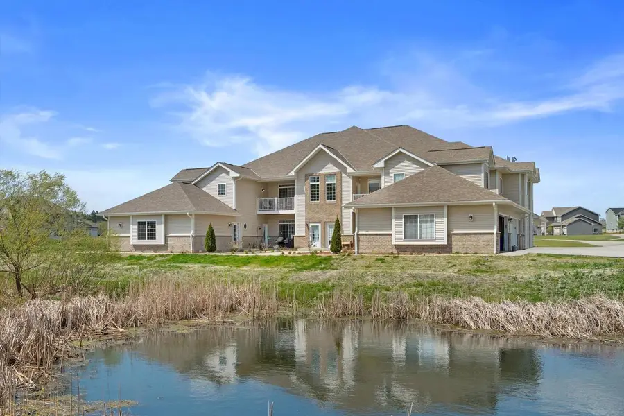1625 Grey Fox TRAIL #H, Mukwonago, WI 53149 - #2