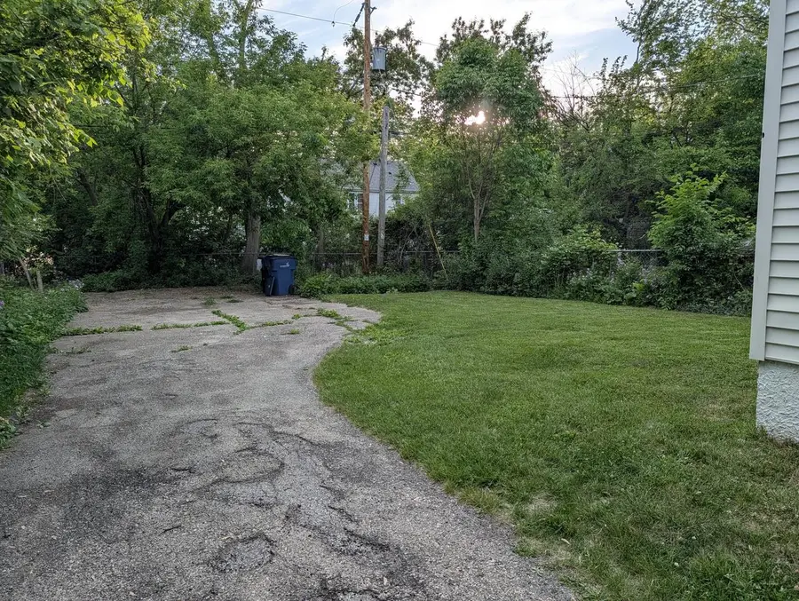 4401 N 25 STREET, Milwaukee, WI 53209 - #2