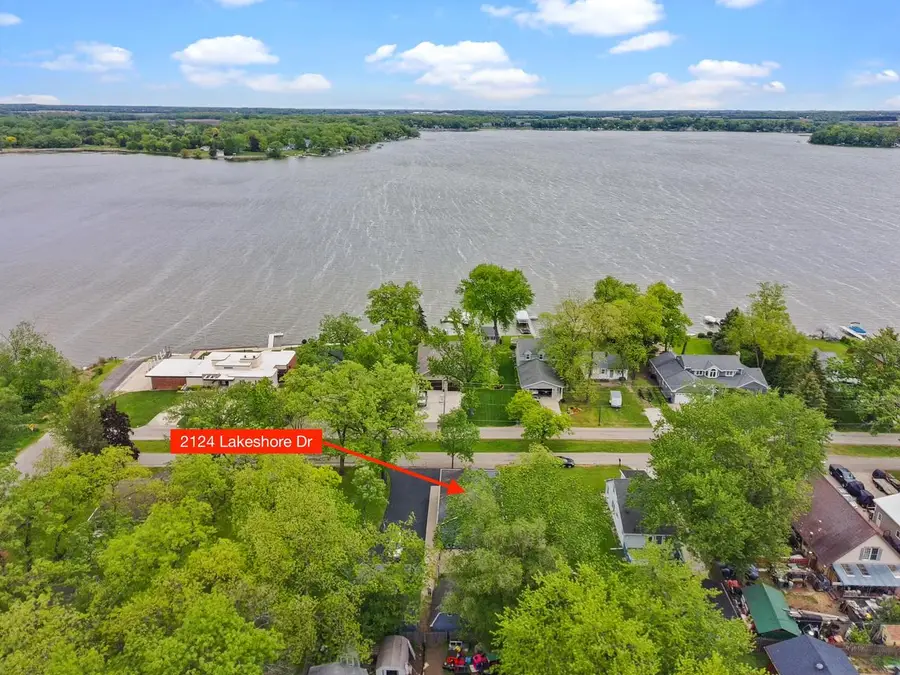 2124 Lakeshore DRIVE, Kansasville, WI 53139 - #2
