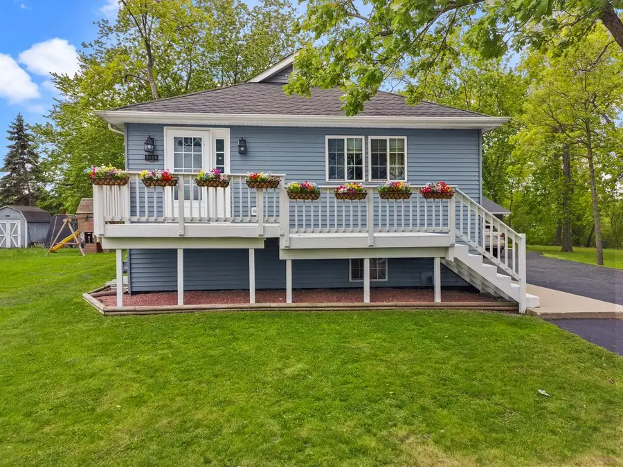 2124 Lakeshore DRIVE, Kansasville, WI 53139 - #3