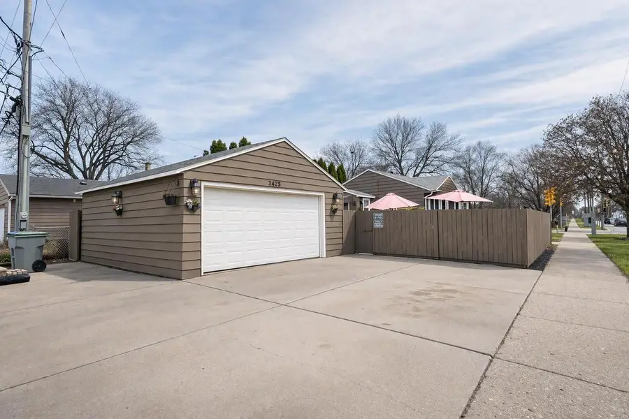 3425 W Morgan AVENUE, Milwaukee, WI 53221 - #3