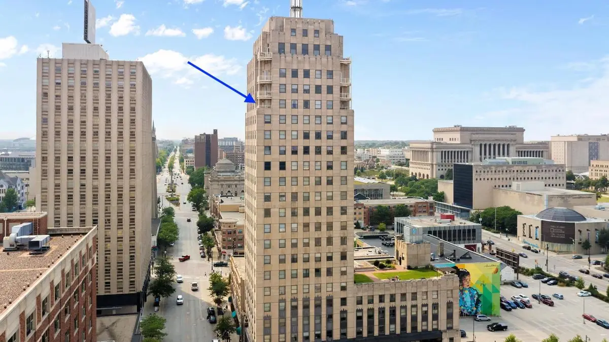 606 W Wisconsin AVENUE #1801, Milwaukee, WI 53203 - #1