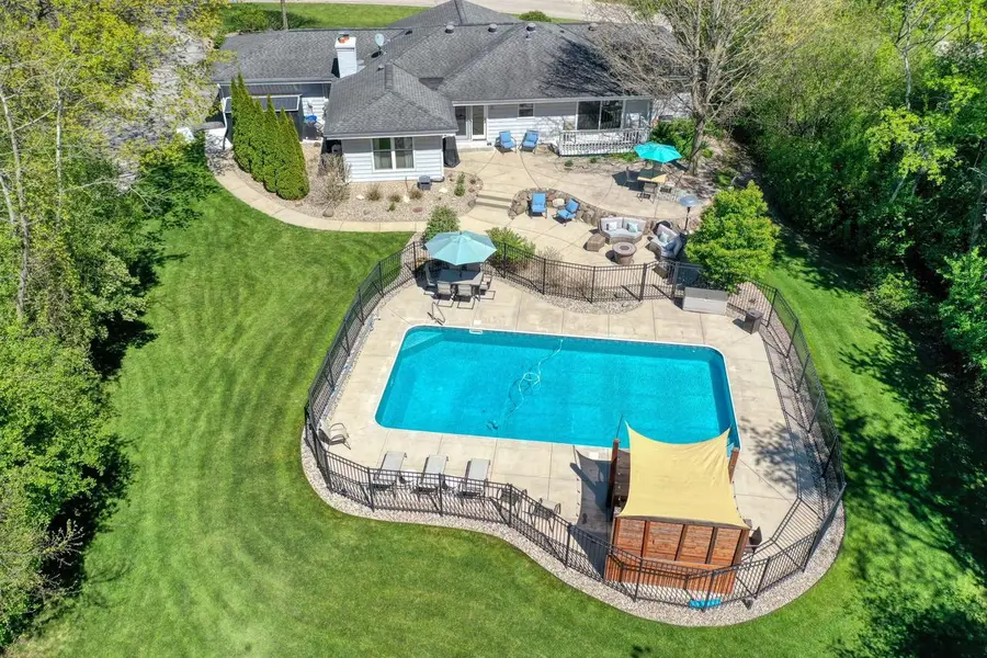 1135 Ridgeway ROAD, Brookfield, WI 53045 - #3