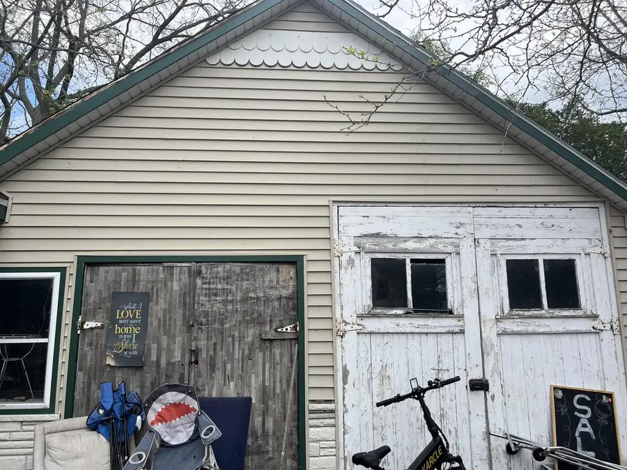 1223 S 8th STREET, Manitowoc, WI 54220 - #3
