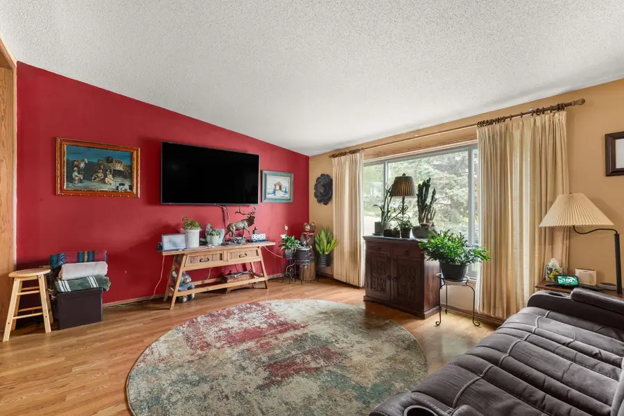 3227 Windsor PLACE, West Bend, WI 53090 - #3