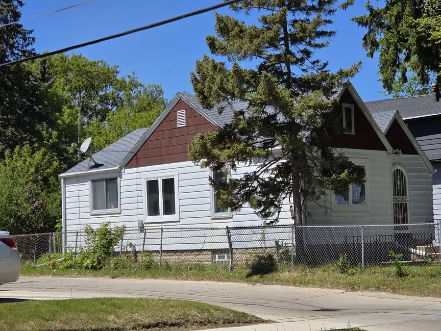 6017 N 37th STREET, Milwaukee, WI 53209 - #3