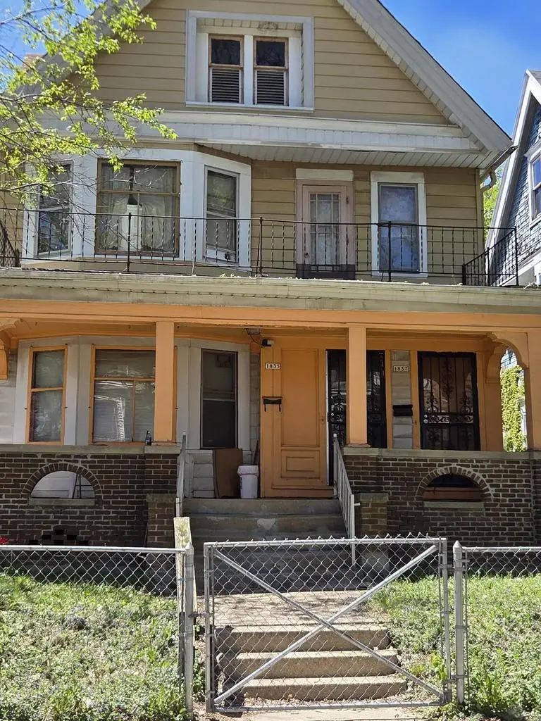 1835 N 39th STREET #1837, Milwaukee, WI 53208 - #1
