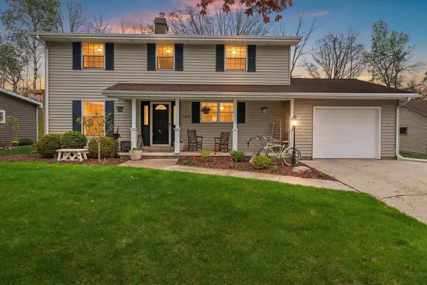 1419 Lee CIRCLE, Manitowoc, WI 54220