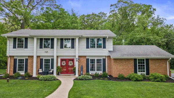 N10W27274 Rolling Ridge DRIVE, Waukesha, WI 53188