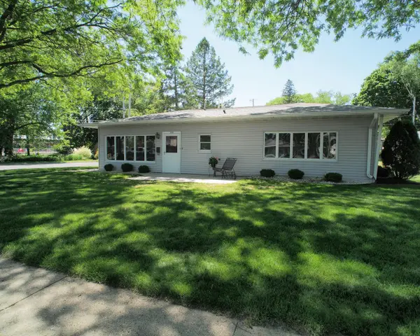 1300 Center STREET, Watertown, WI 53098