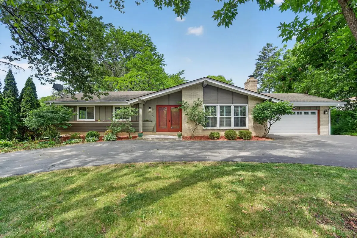 3745 Pilgrim ROAD, Brookfield, WI 53005 - #1