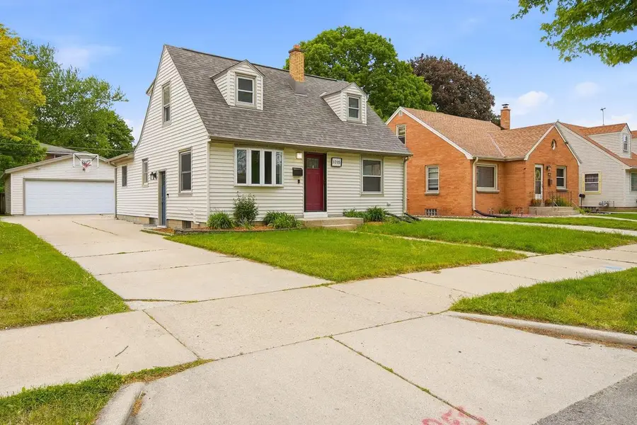 3205 S 72nd STREET, Milwaukee, WI 53219 - #2